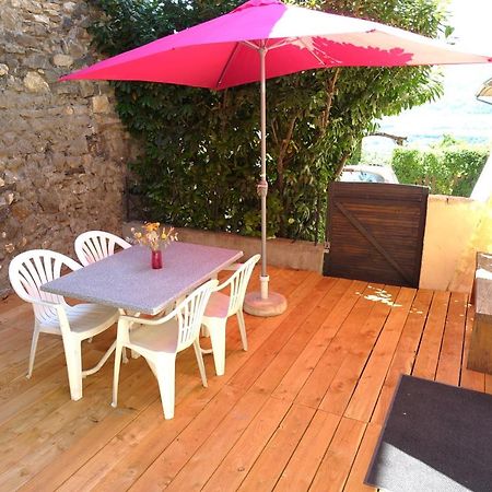 Appartement Spacieux Avec Terrasse Saint-André-dʼEmbrun Zewnętrze zdjęcie